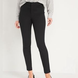 LIKE NEW Old Navy High Waisted Pixie Pants